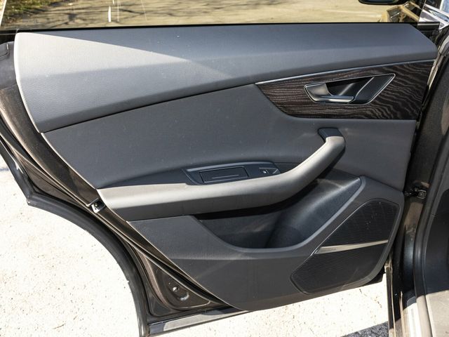 2021 Audi Q8 Premium Plus 55 TFSI, Executive Pack, S-Line+, Towing Pack - 22970712 - 50