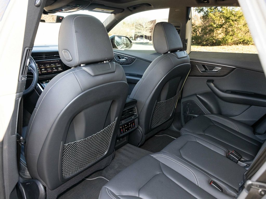 2021 Audi Q8 Premium Plus 55 TFSI, Executive Pack, S-Line+, Towing Pack - 22970712 - 51