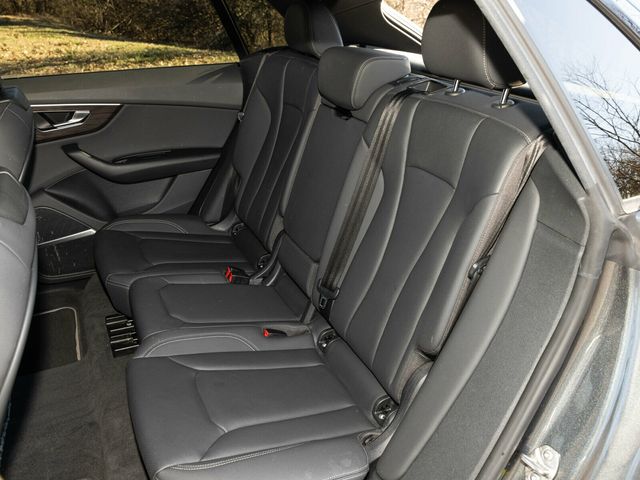 2021 Audi Q8 Premium Plus 55 TFSI, Executive Pack, S-Line+, Towing Pack - 22970712 - 53