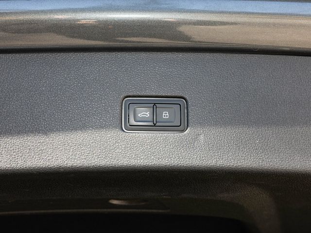 2021 Audi Q8 Premium Plus 55 TFSI, Executive Pack, S-Line+, Towing Pack - 22970712 - 56