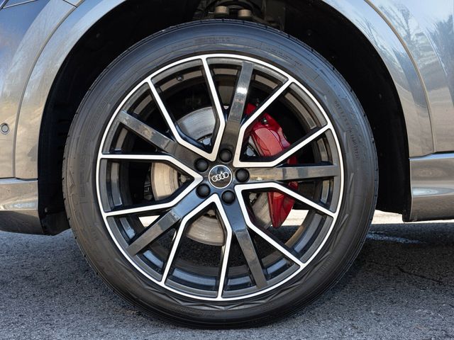 2021 Audi Q8 Premium Plus 55 TFSI, Executive Pack, S-Line+, Towing Pack - 22970712 - 77