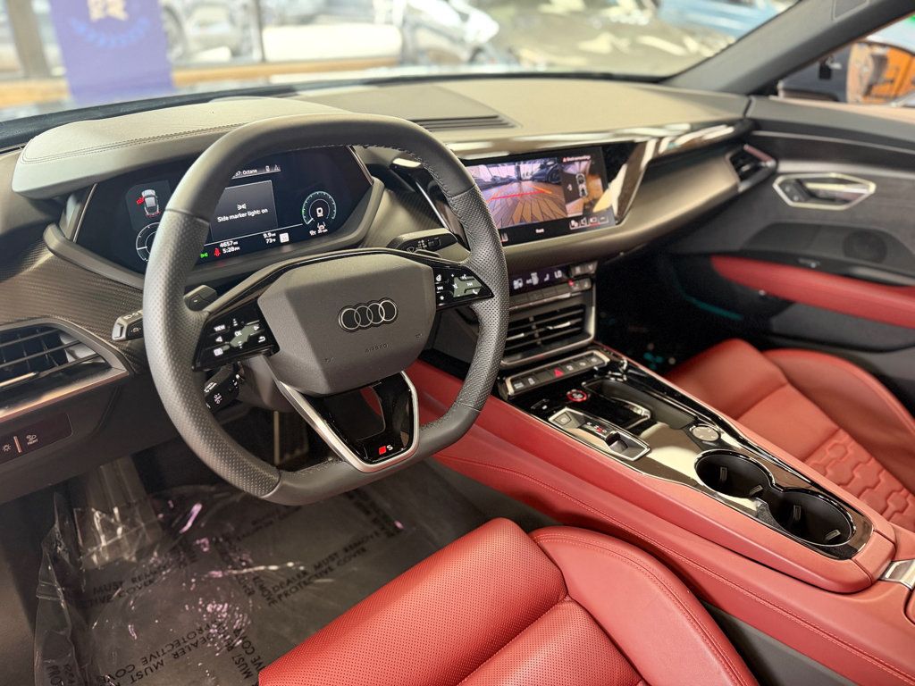 2021 Audi Q8 Premium Plus 55 TFSI quattro - 23079958 - 32