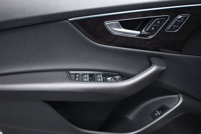 2021 Audi Q8 Premium Plus 55 TFSI quattro - 23056490 - 6