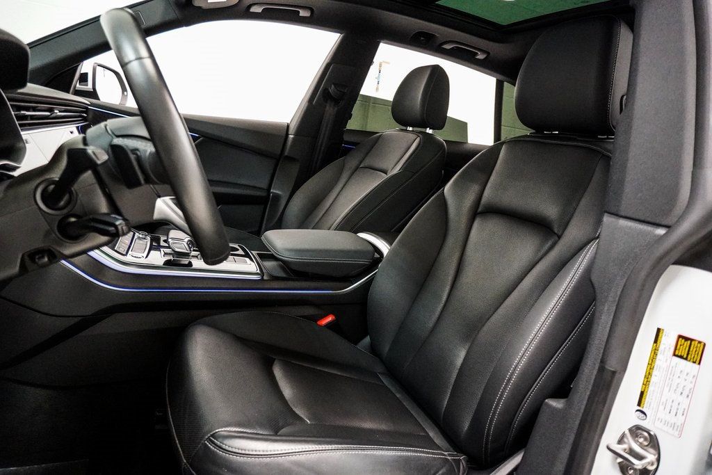2021 Audi Q8 55 Premium Plus photo 17