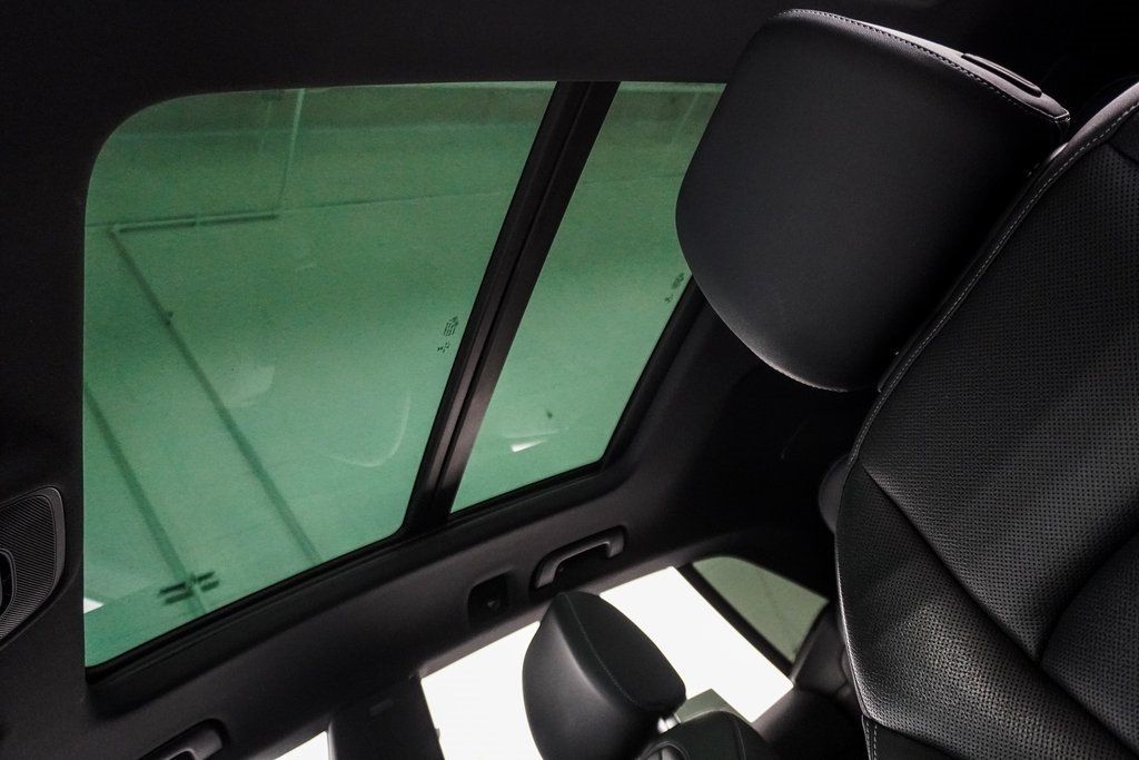 2021 Audi Q8 55 Premium Plus photo 19