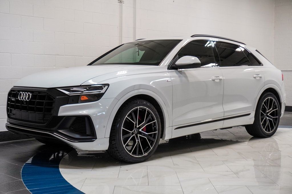 2021 Audi Q8 55 Premium Plus photo 3