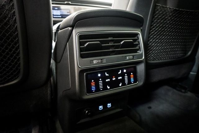 2021 Audi Q8 Premium Plus 55 TFSI quattro - 23029726 - 10