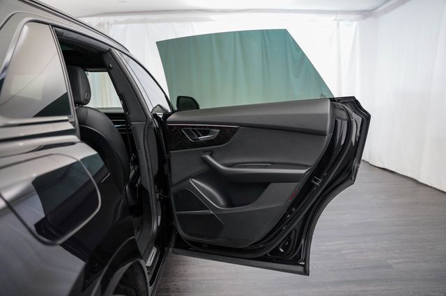 2021 Audi Q8 Premium Plus 55 TFSI quattro - 23045445 - 22