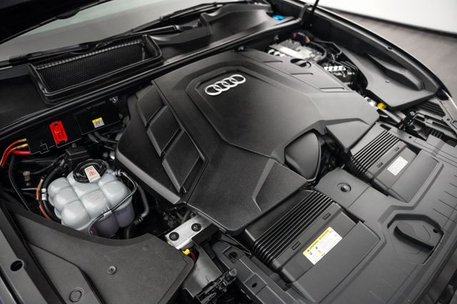 2021 Audi Q8 Premium Plus 55 TFSI quattro - 23045445 - 44