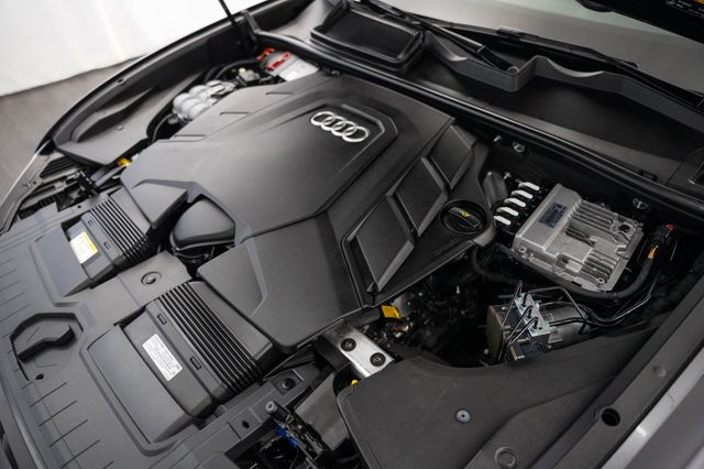 2021 Audi Q8 Premium Plus 55 TFSI quattro - 23045445 - 45
