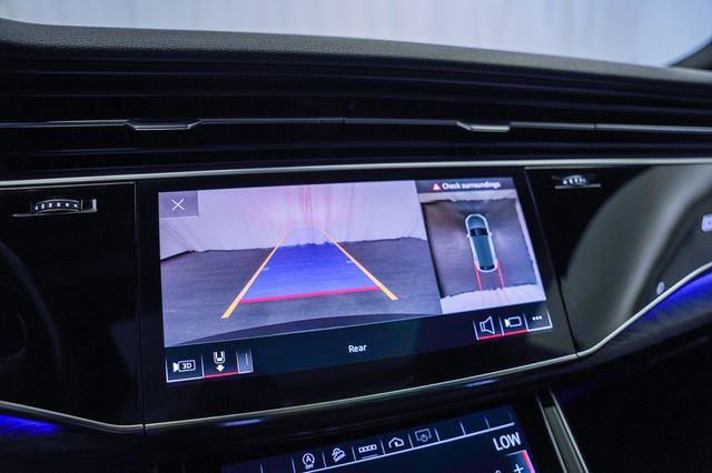2021 Audi Q8 Premium Plus 55 TFSI quattro - 23045445 - 50