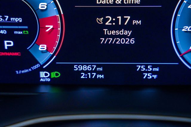 2021 Audi Q8 Premium Plus 55 TFSI quattro - 23045445 - 8