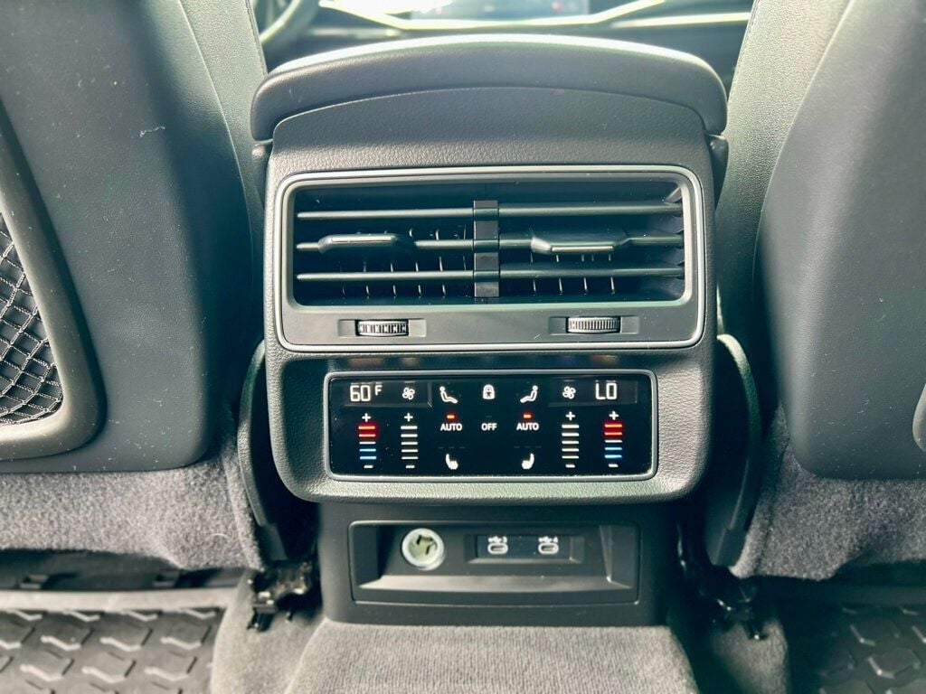 2021 Audi Q8 Prestige 55 TFSI quattro - 22901568 - 18