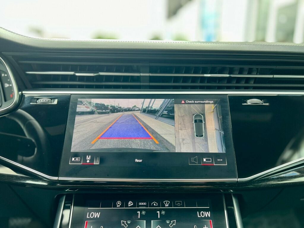 2021 Audi Q8 Prestige 55 TFSI quattro - 22901568 - 27
