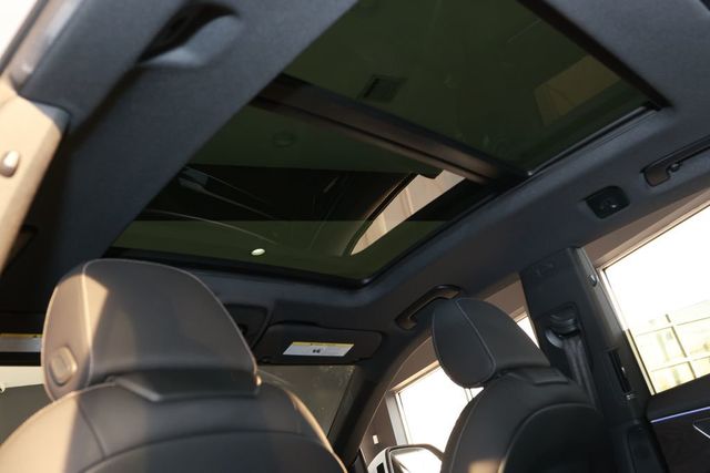 2021 Audi Q8 Prestige 55 TFSI quattro - 22982815 - 23