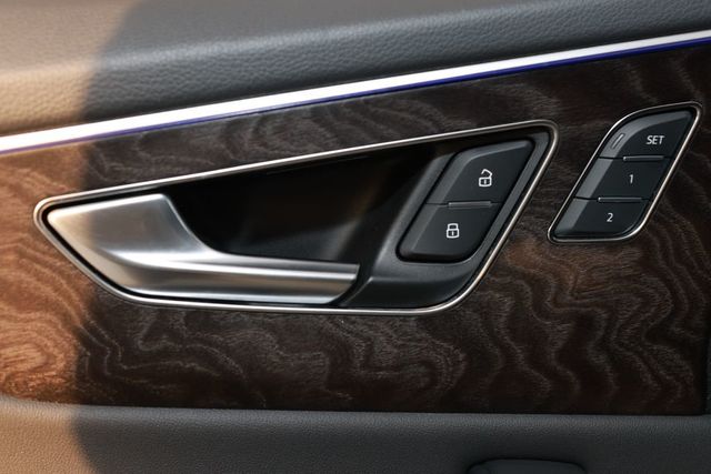 2021 Audi Q8 Prestige 55 TFSI quattro - 22982815 - 27