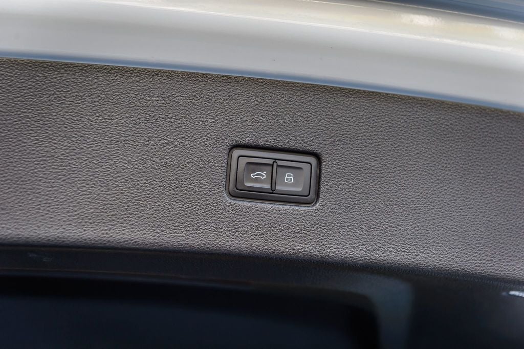 2021 Audi Q8 Q8 QUATTRO PREMIUM PLUS NAV BACKUP CAM PANO ROOF GORGEOUS - 22889633 - 11