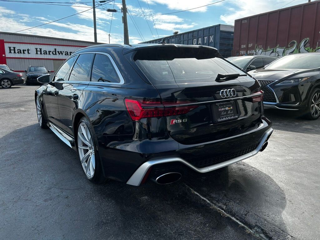 2021 Audi RS 6 Avant Base photo 3