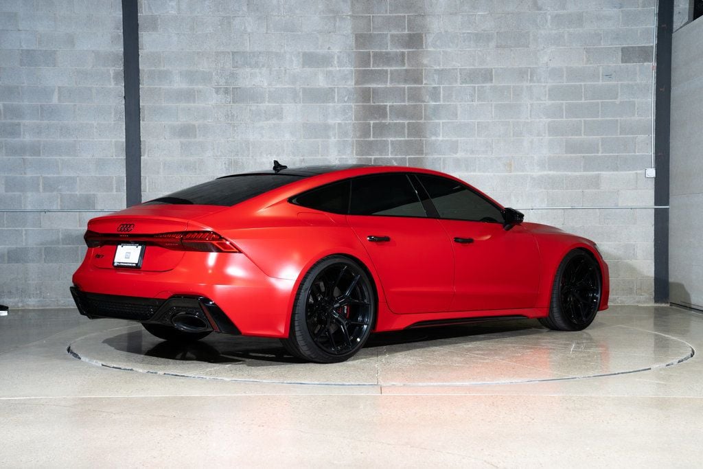 2021 Audi RS 7 Base photo 3