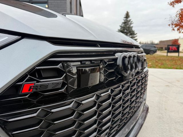 2021 Audi RS 7 4.0 TFSI quattro - 22936159 - 13
