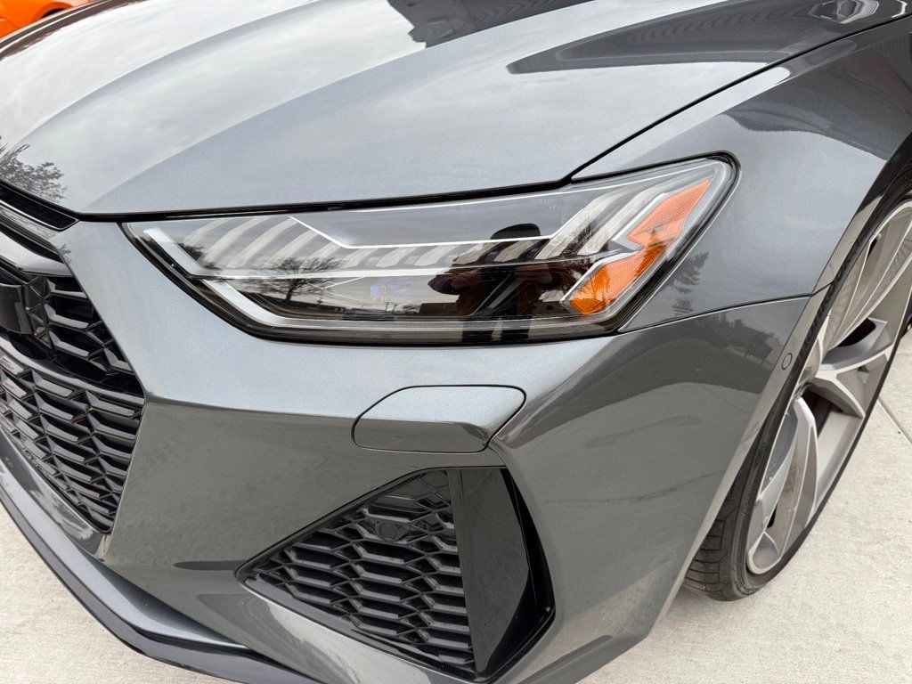 2021 Audi RS 7 Base photo 3