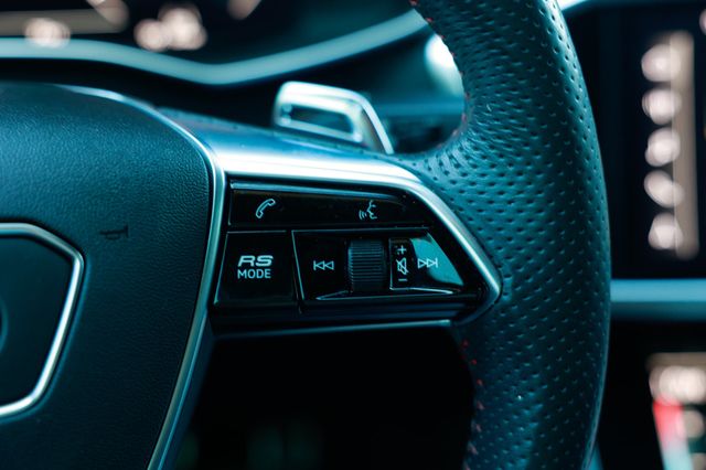 2021 Audi RS 7 4.0 TFSI quattro - 22943405 - 28