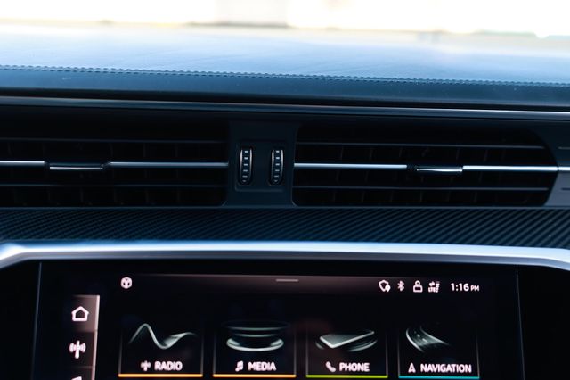 2021 Audi RS 7 4.0 TFSI quattro - 22943405 - 38