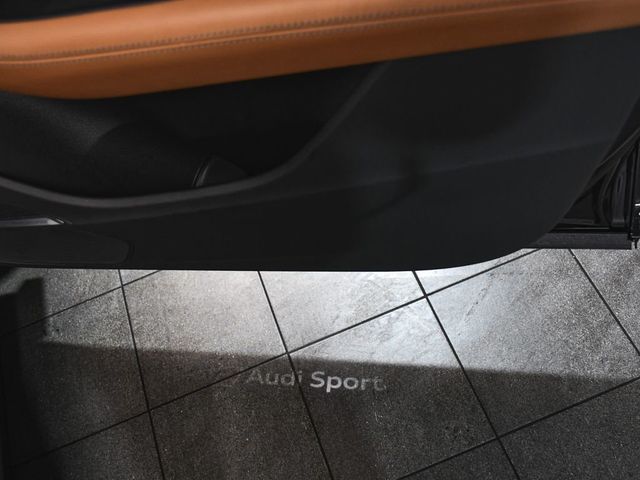 2021 Audi RS Q8 4.0T - 23066067 - 19