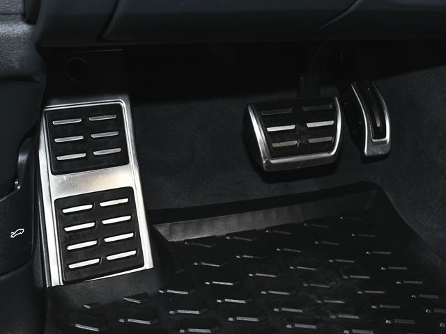 2021 Audi RS Q8 4.0T - 23066067 - 22