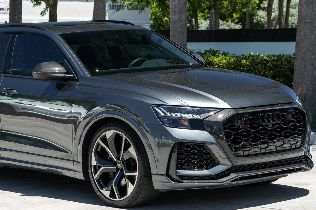 2021 Audi RS Q8 photo 11