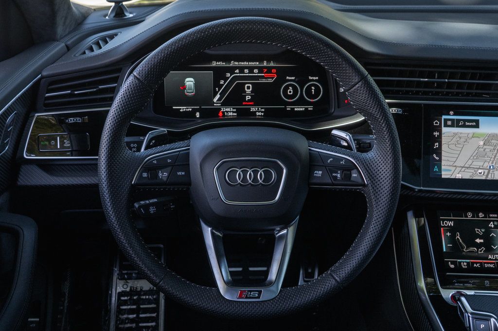 2021 Audi RS Q8 photo 16