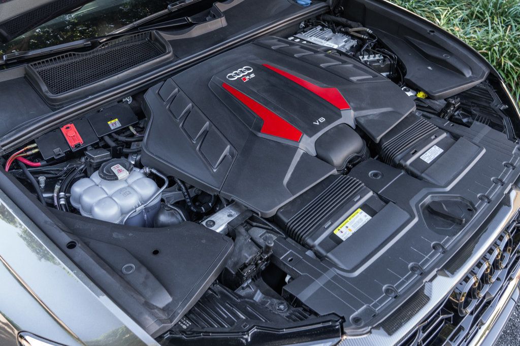 2021 Audi RS Q8 photo 28