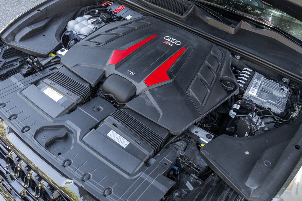 2021 Audi RS Q8 photo 29