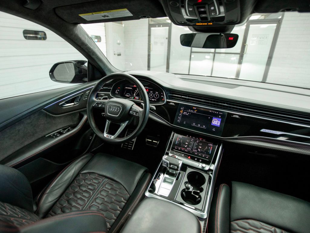 2021 Audi RS Q8 photo 18