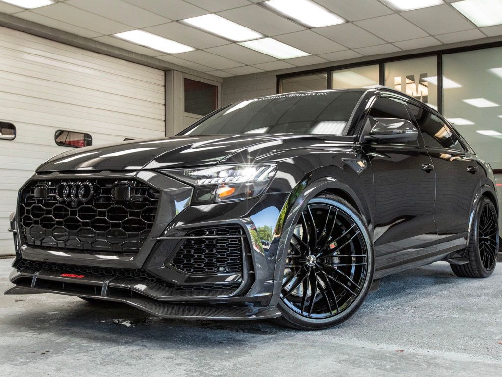 2021 Audi RS Q8 photo 2