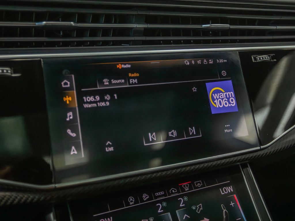 2021 Audi RS Q8 photo 20