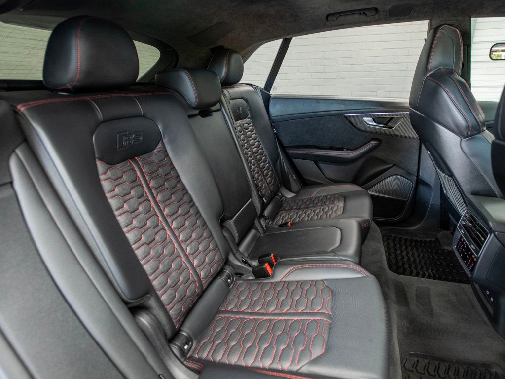 2021 Audi RS Q8 photo 27