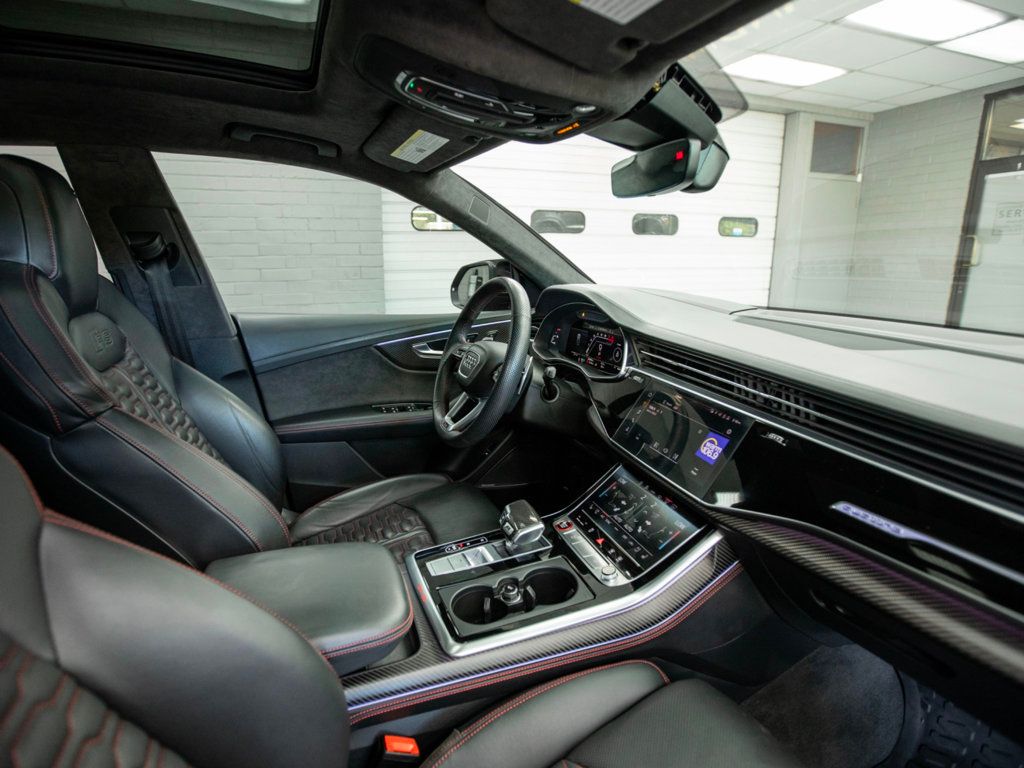 2021 Audi RS Q8 photo 30