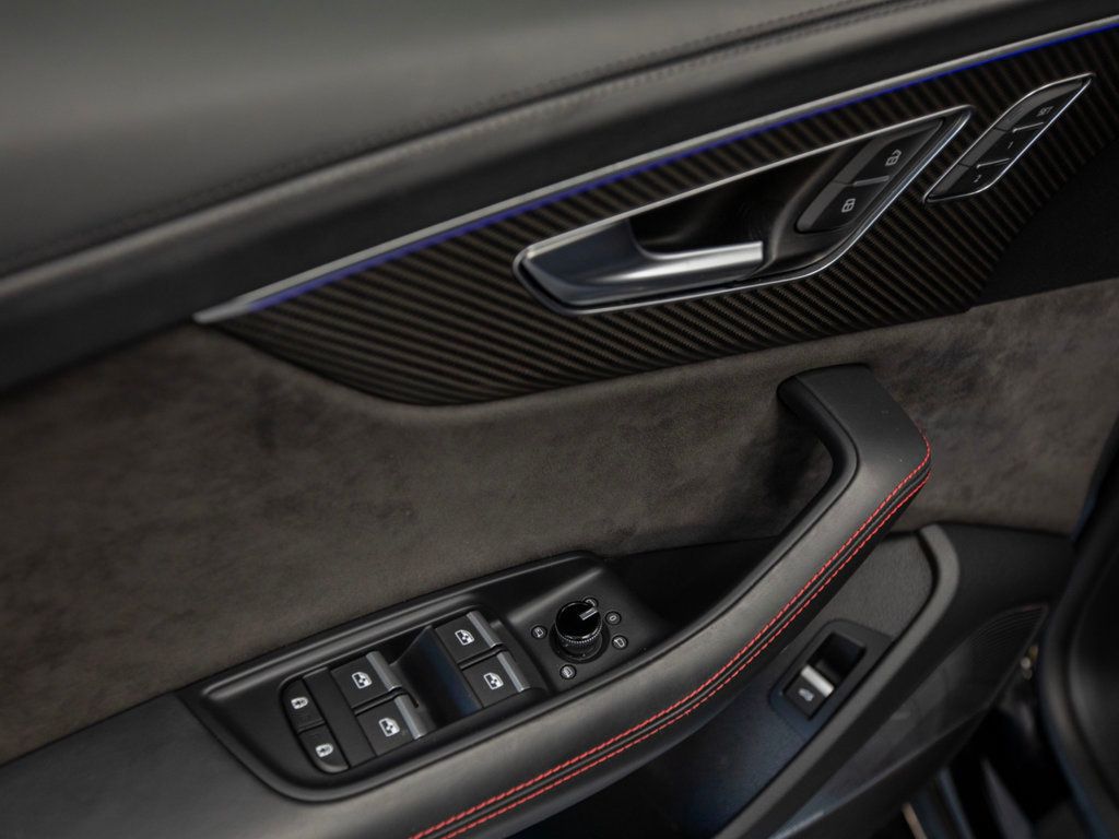 2021 Audi RS Q8 photo 33