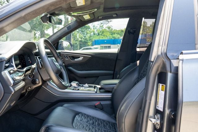2021 Audi RS Q8 Local Trade/Executive Pkg/Carbon Optic Pkg/Heated&Cooled Seats - 23047119 - 17