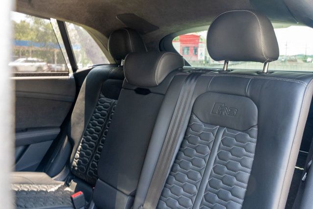 2021 Audi RS Q8 Local Trade/Executive Pkg/Carbon Optic Pkg/Heated&Cooled Seats - 23047119 - 51