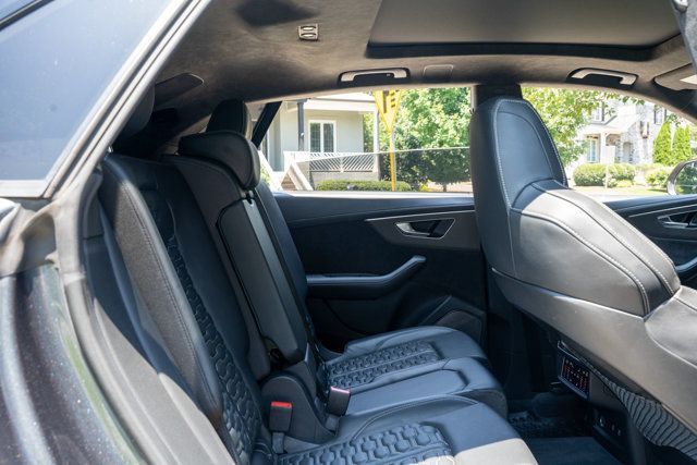 2021 Audi RS Q8 Local Trade/Executive Pkg/Carbon Optic Pkg/Heated&Cooled Seats - 23047119 - 53