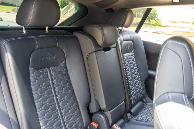 2021 Audi RS Q8 Local Trade/Executive Pkg/Carbon Optic Pkg/Heated&Cooled Seats - 23047119 - 54