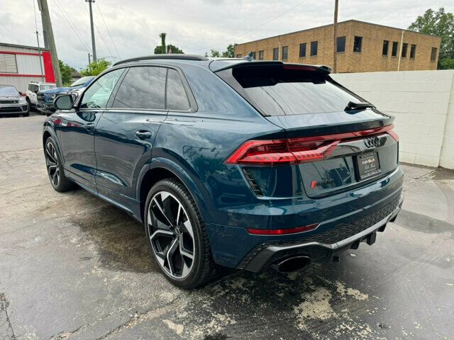 2021 Audi RS Q8 photo 3