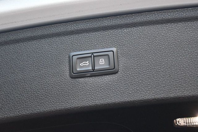 2021 Audi SQ5 Premium Plus photo 5