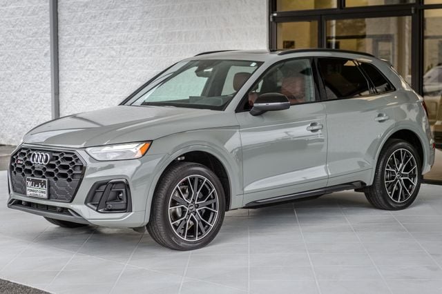 2021 Audi SQ5 SQ5 PREMIUM PLUS QUANTUM GRAY ON RED LOW MILES GORGEOUS MUST SEE - 22609023 - 5