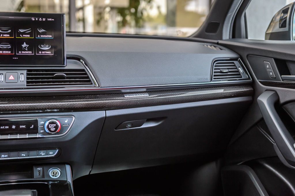 2021 Audi SQ5 SQ5 PREMIUM PLUS - QUANTUM GRAY ON RED - NAV - PANO ROOF-BTOOTH - 22915198 - 34