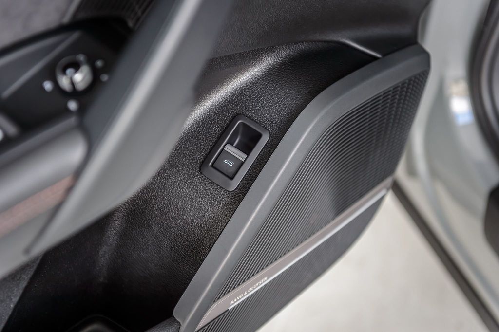 2021 Audi SQ5 SQ5 PREMIUM PLUS - QUANTUM GRAY ON RED - NAV - PANO ROOF-BTOOTH - 22915198 - 51