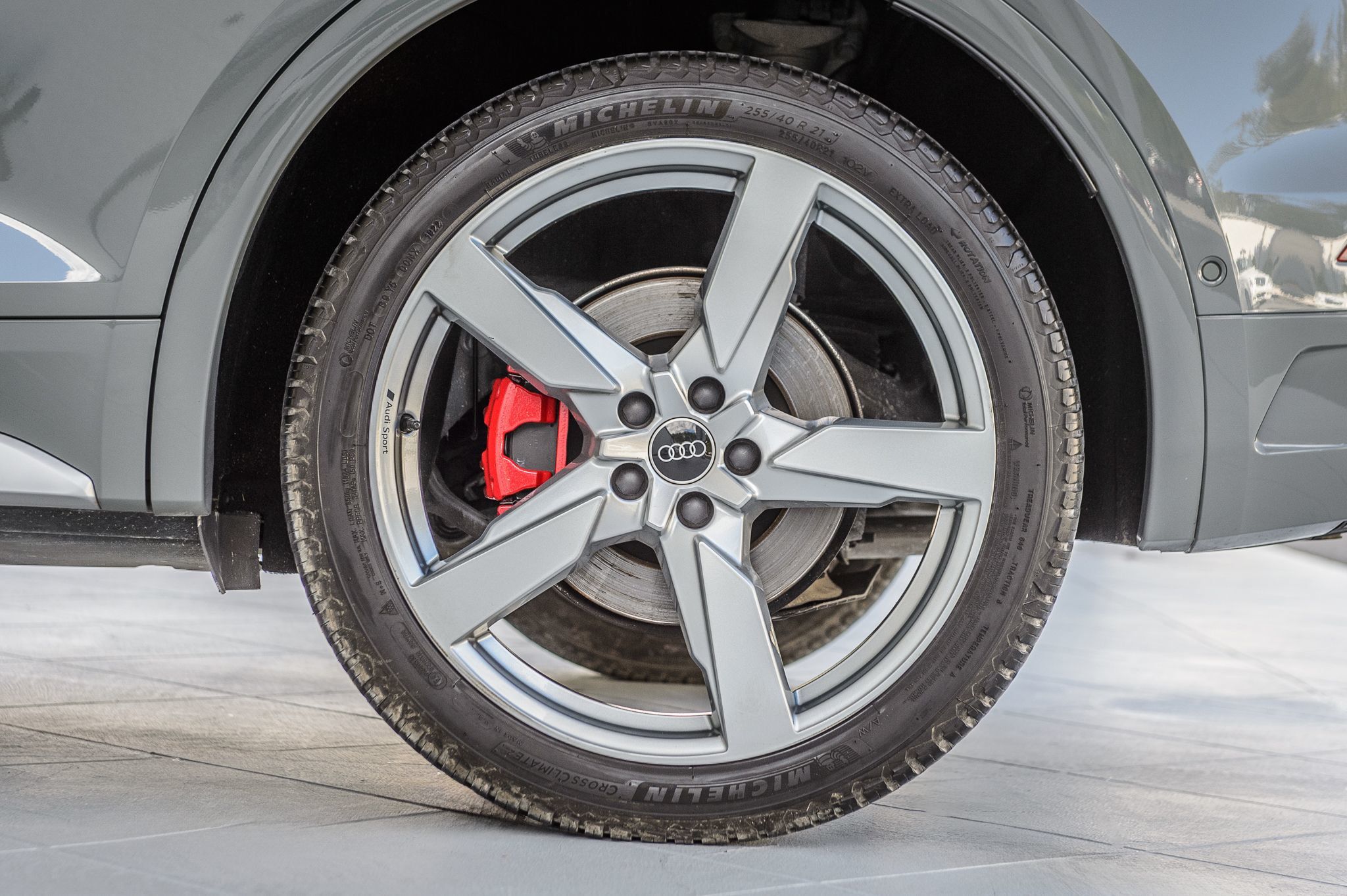 2021 Audi SQ5 Prestige photo 14