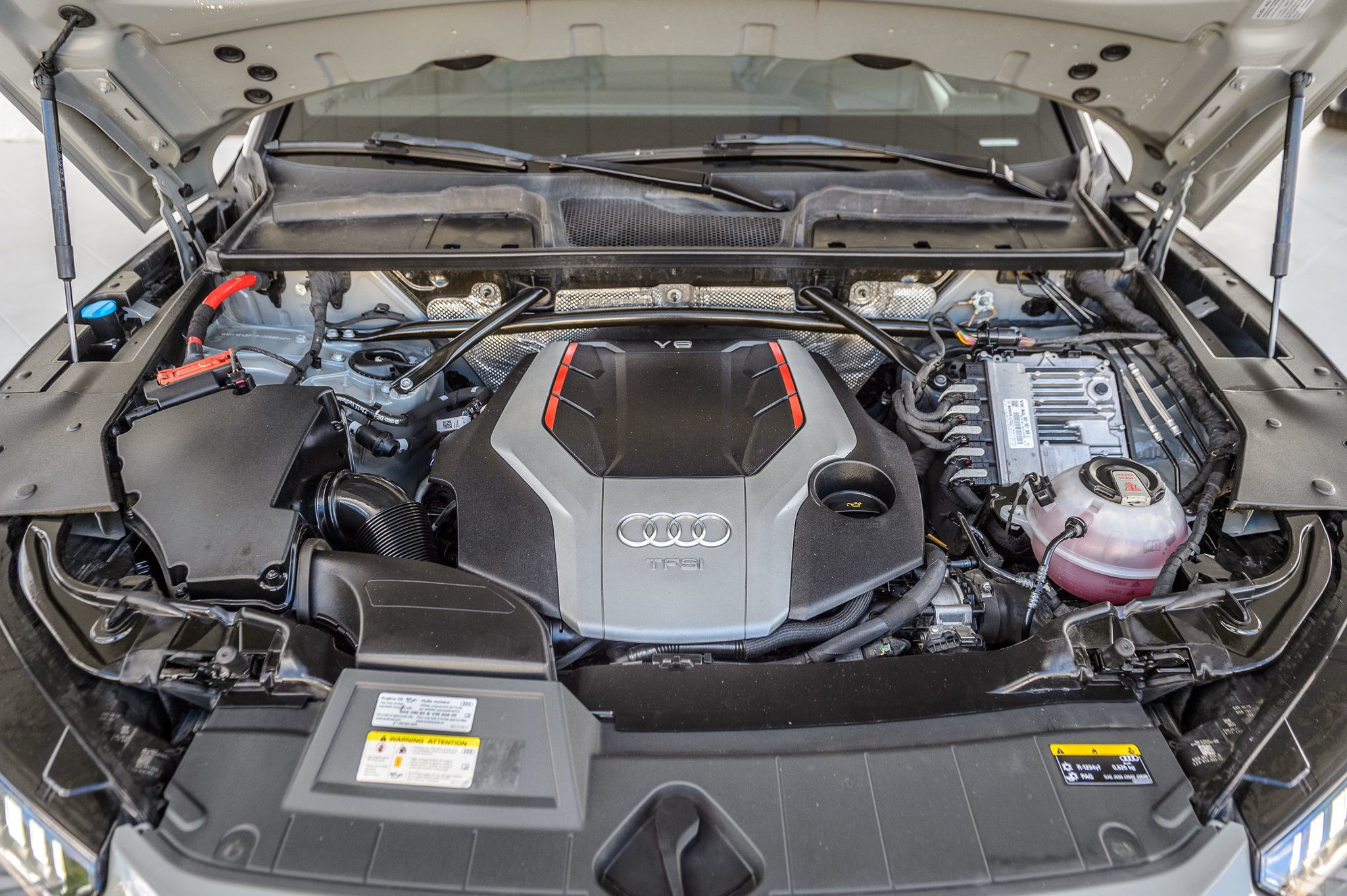 2021 Audi SQ5 Prestige photo 17